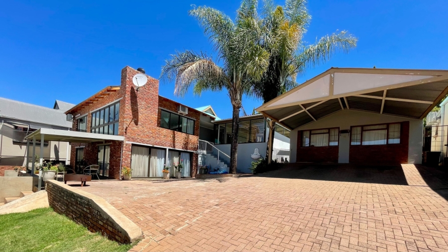 3 Bedroom Property for Sale in Wilkoppies North West